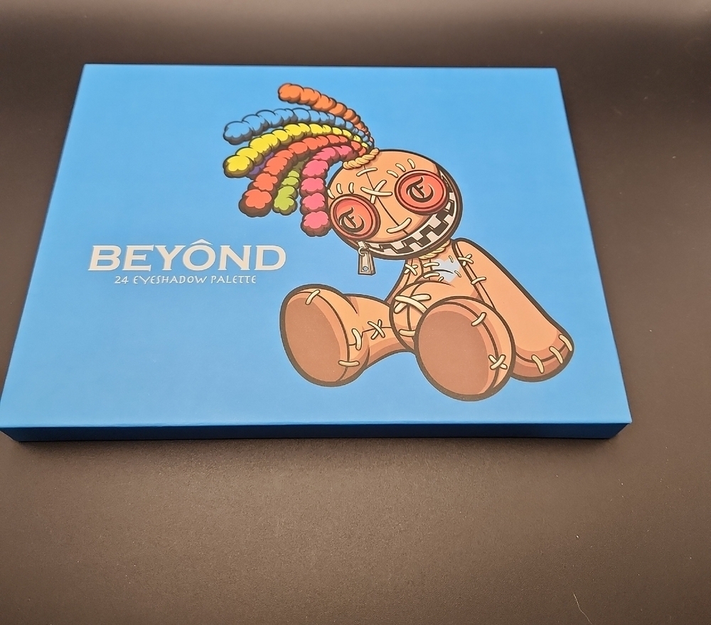 Beyond 24 Color Eyeshadow Palette Matte Shimmer New In Box